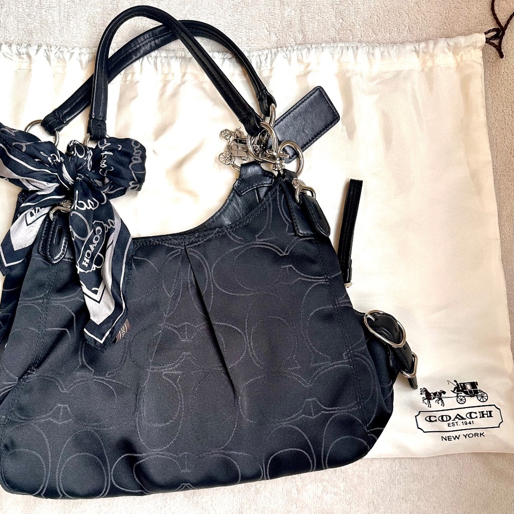 Authentic coach purse